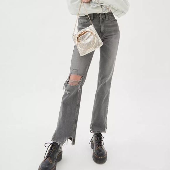 BDG Mid-Rise Bootcut Jean – Destroyed Grey Denim - Size 27 - Picture 3 of 16